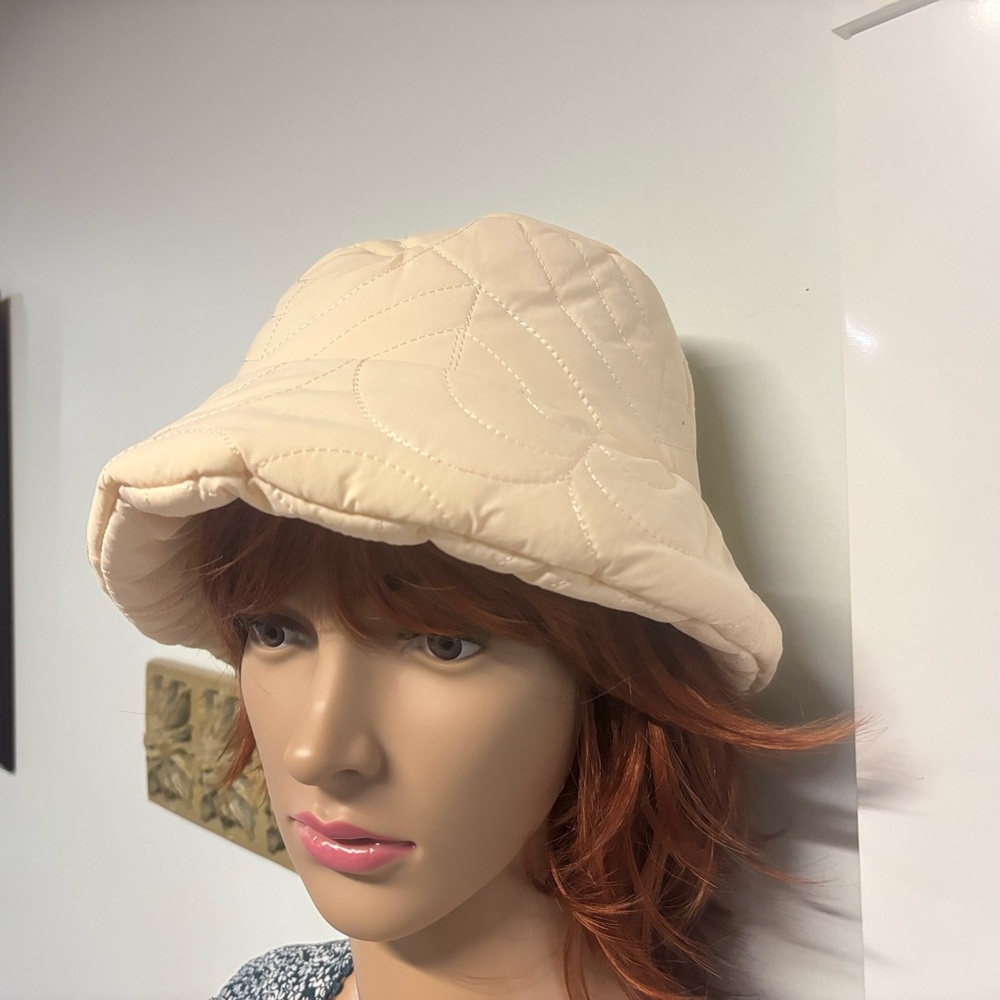 NWT❤️Lack of Color Quilted Bucket Hat-M/L - Picture 6 of 6